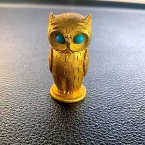 Vintage Mid Century Gold Tone Figural Owl Lighter with Turquoise Eyes “Florenza”